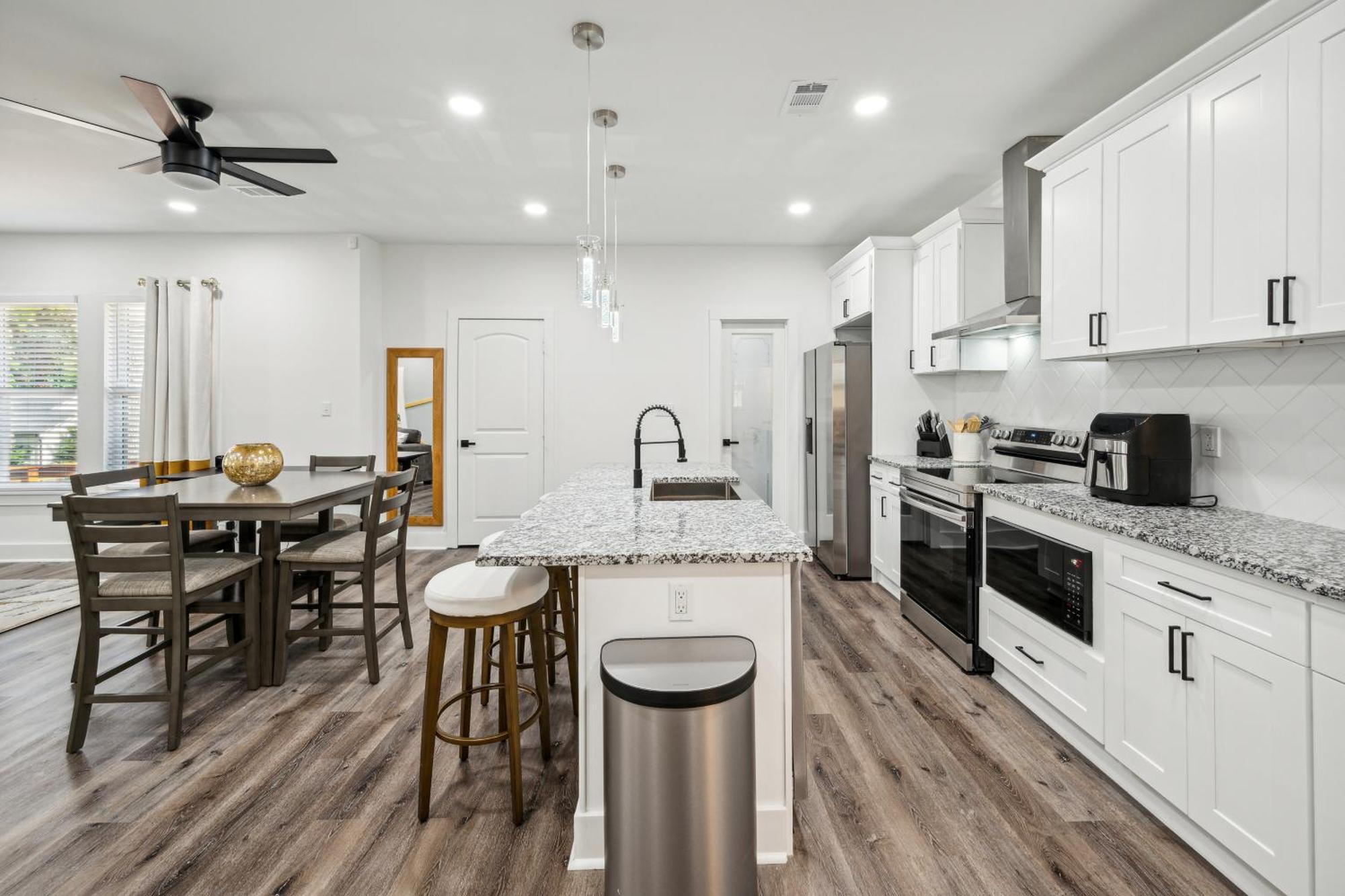Centrally Located Home In Atlanta-10 Mins From Ga Aquarium, Mercedes Benz Stadium, & Much More المظهر الخارجي الصورة